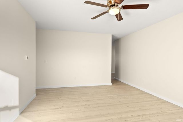 15 Holden Road, Columbia City, IN 46725