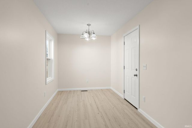 15 Holden Road, Columbia City, IN 46725