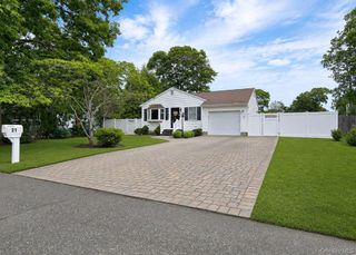 31 Westwood Drive, Shirley, NY 11967