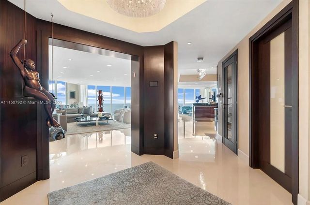 2711 S Ocean Dr 2902, Hollywood, FL 33019