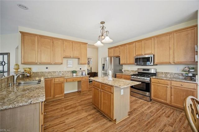 541 Fair Oak DR, Chesapeake, VA 23322