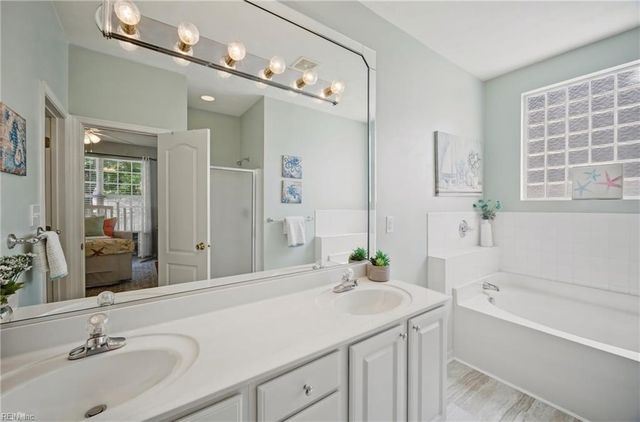 541 Fair Oak DR, Chesapeake, VA 23322