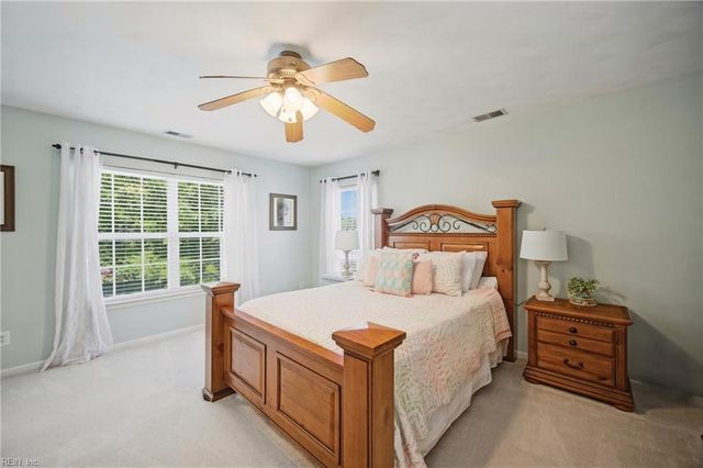 541 Fair Oak DR, Chesapeake, VA 23322