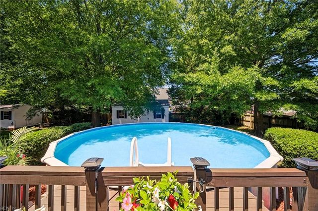 541 Fair Oak DR, Chesapeake, VA 23322