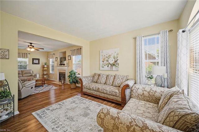 541 Fair Oak DR, Chesapeake, VA 23322