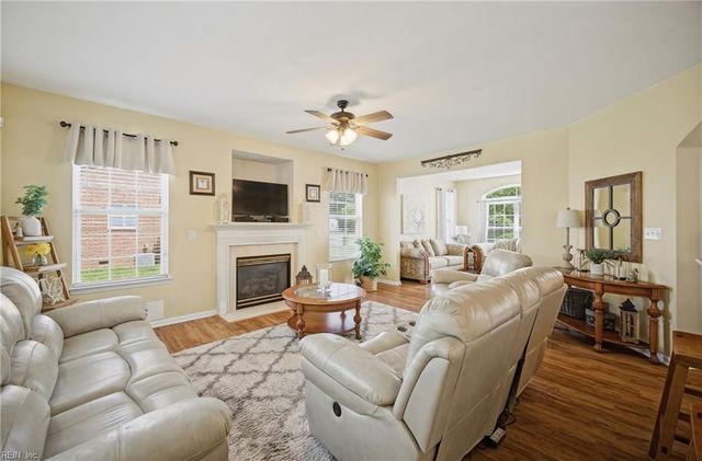 541 Fair Oak DR, Chesapeake, VA 23322