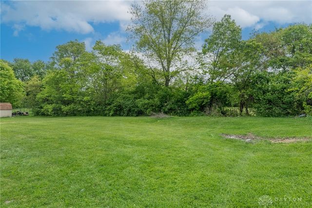 2976 Arthur Road, Springfield, OH 45502