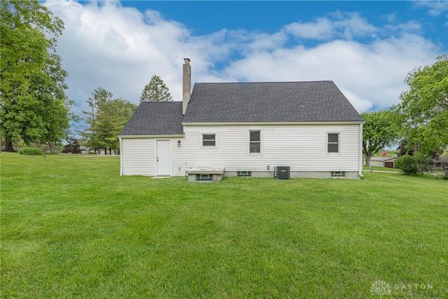2976 Arthur Road, Springfield, OH 45502
