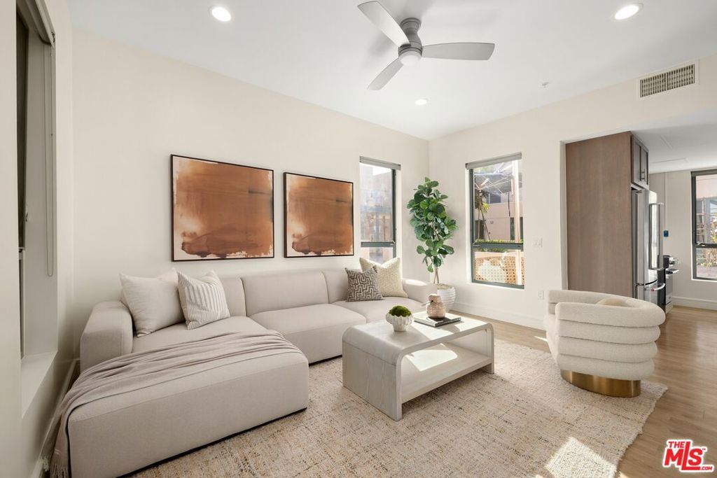 2300 Wilshire Boulevard 217, Santa Monica, CA 90403 — photo 2
