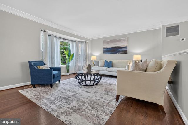 7328 AYNSLEY LN, Mclean, VA 22102