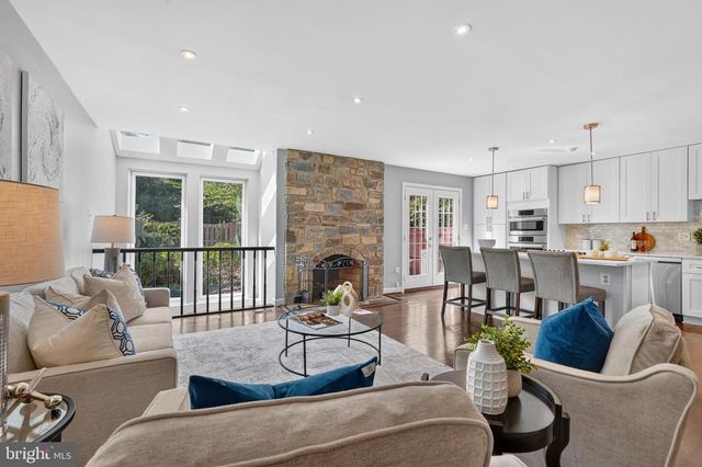 7328 AYNSLEY LN, Mclean, VA 22102