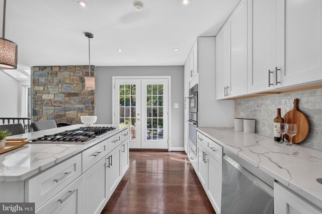 7328 AYNSLEY LN, Mclean, VA 22102