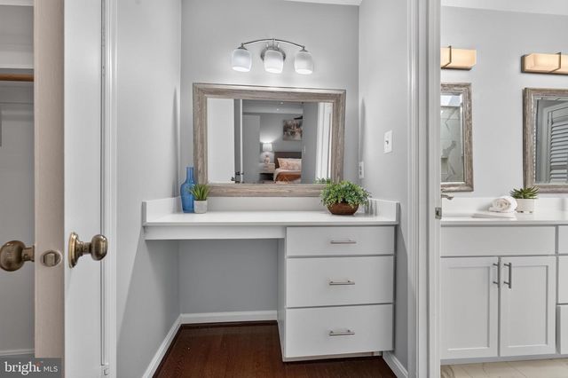 7328 AYNSLEY LN, Mclean, VA 22102