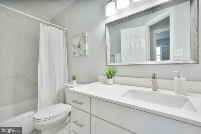 7328 AYNSLEY LN, Mclean, VA 22102