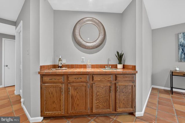 7328 AYNSLEY LN, Mclean, VA 22102