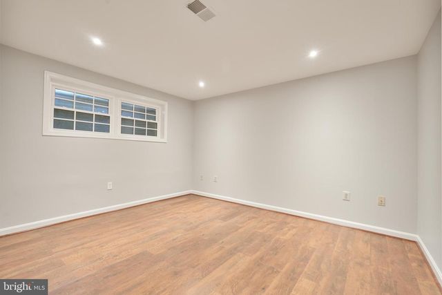 7328 AYNSLEY LN, Mclean, VA 22102