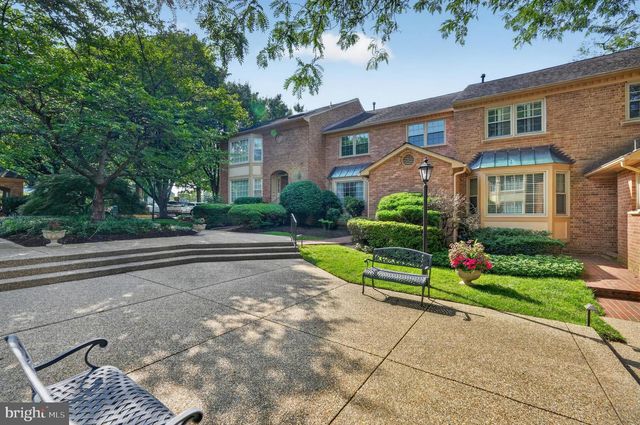 7328 AYNSLEY LN, Mclean, VA 22102