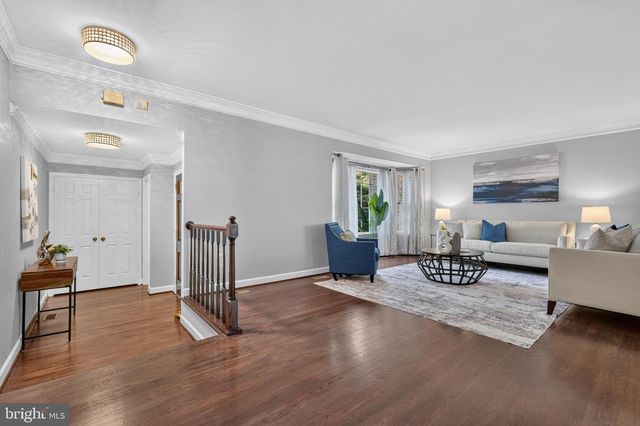 7328 AYNSLEY LN, Mclean, VA 22102