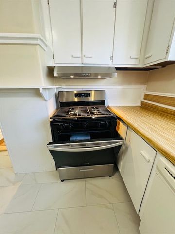 24 Otis Street 2, Melrose, MA 02176