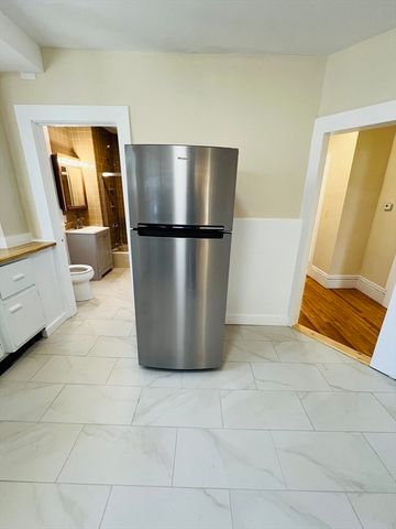 24 Otis Street 2, Melrose, MA 02176