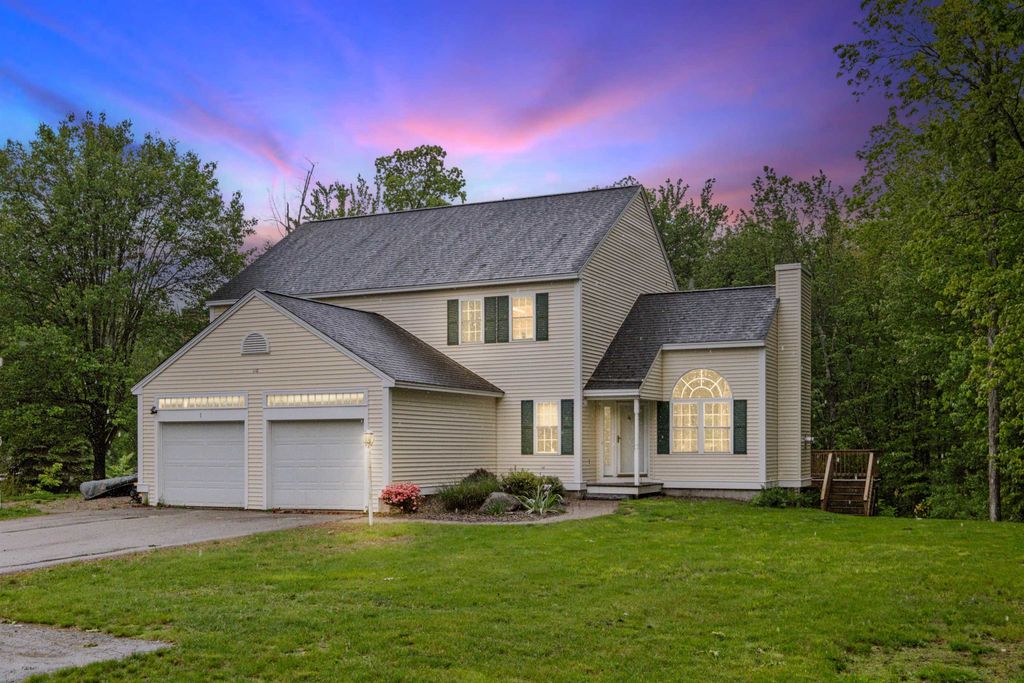 210 Kent Farm Road # 2, Hampstead, NH 03841