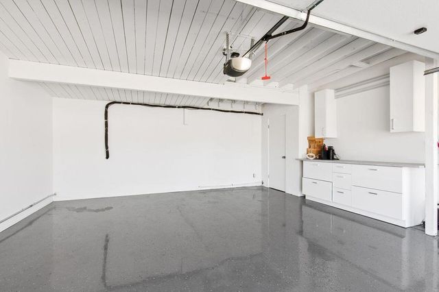 411 E Racquet Club Road, Palm Springs, CA 92262