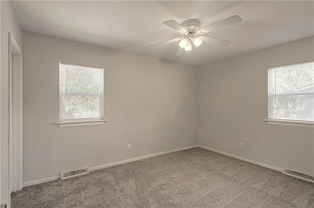 404 NE Castle Drive, Lee's Summit, MO 64063