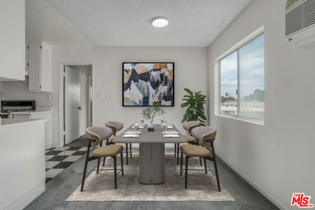 12030 Rochester Avenue 210, Los Angeles, CA 90025