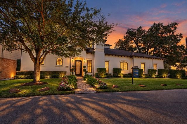 1202 Gross Street, Houston, TX 77019
