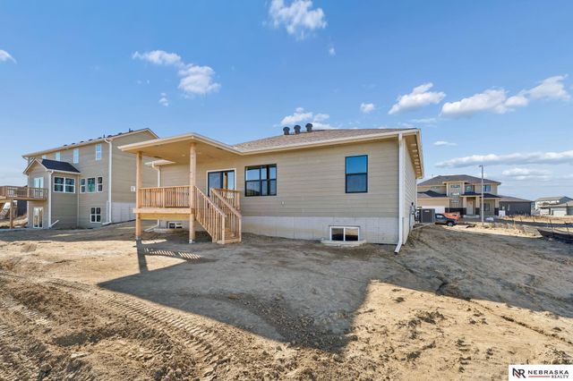 11910 Horizon Street, Papillion, NE 68046