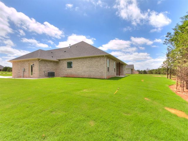 9357 Eliana Drive, Guthrie, OK 73044