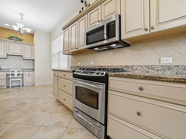1029 VANCE TRAIL, The Villages, FL 32162