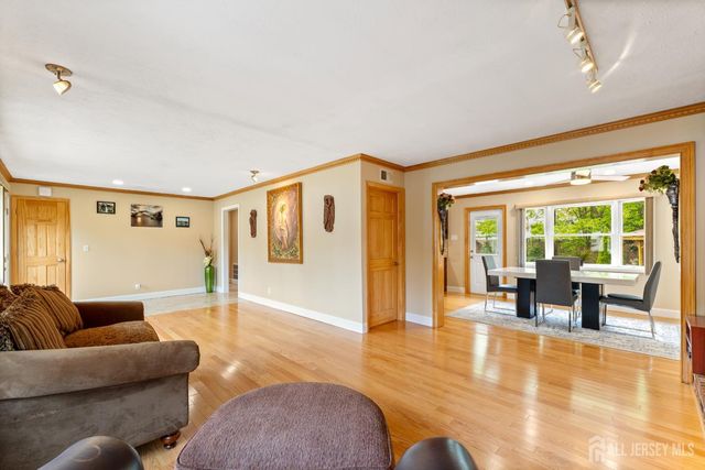 35 Mimi Road, Old Bridge, NJ 08857