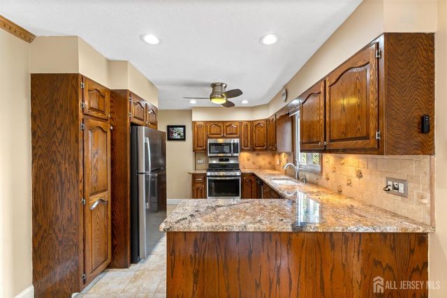 35 Mimi Road, Old Bridge, NJ 08857