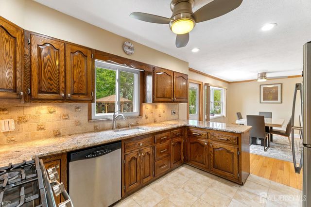 35 Mimi Road, Old Bridge, NJ 08857
