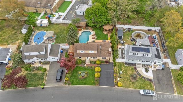 35 Mimi Road, Old Bridge, NJ 08857