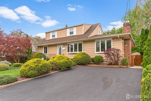 35 Mimi Road, Old Bridge, NJ 08857