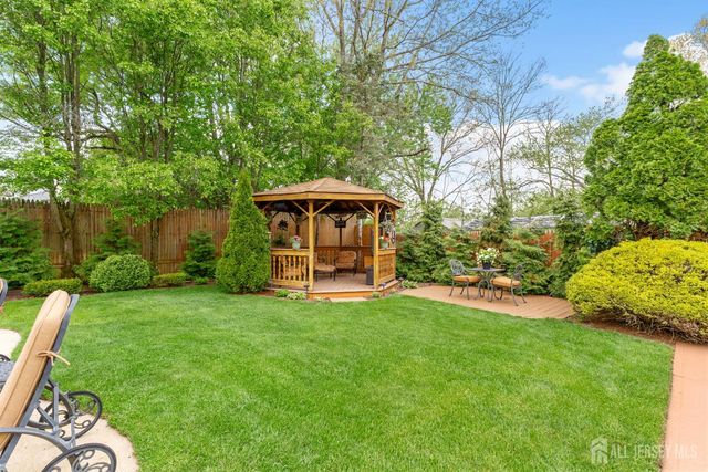 35 Mimi Road, Old Bridge, NJ 08857