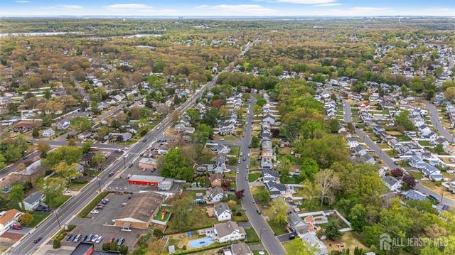 35 Mimi Road, Old Bridge, NJ 08857