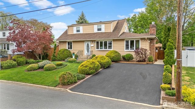 35 Mimi Road, Old Bridge, NJ 08857
