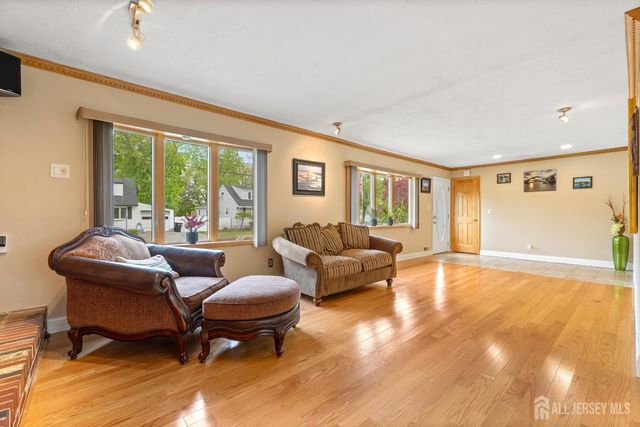 35 Mimi Road, Old Bridge, NJ 08857