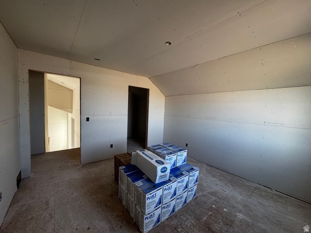 387 S 4250 W, West Point, UT 84015