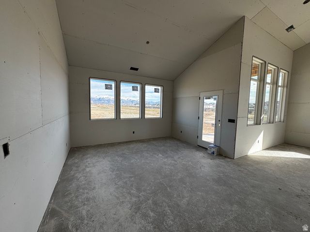 387 S 4250 W, West Point, UT 84015