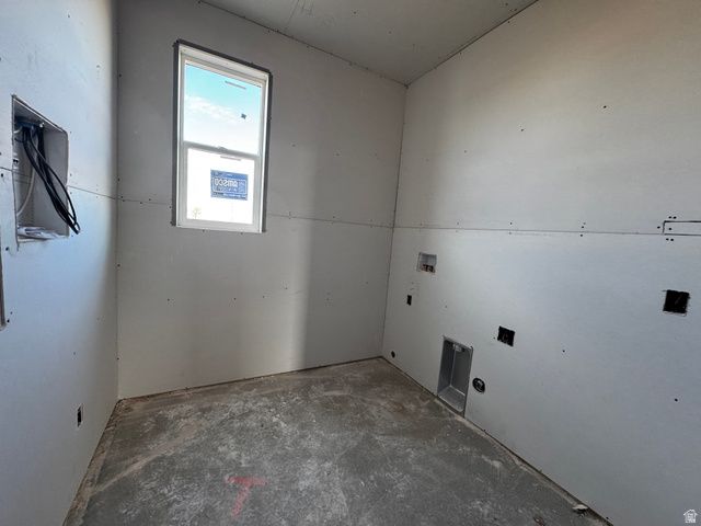 387 S 4250 W, West Point, UT 84015