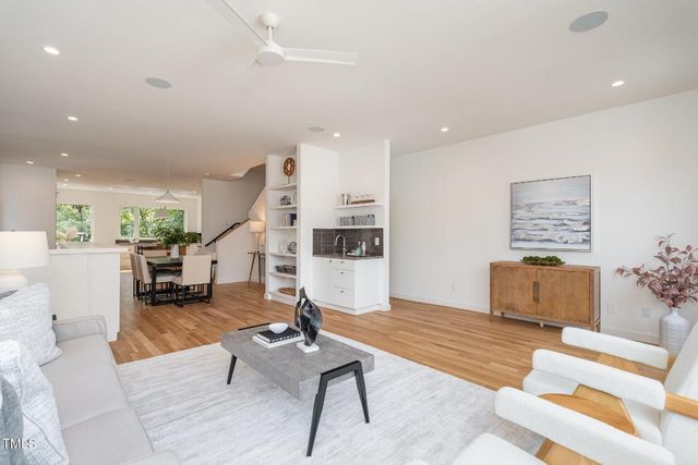 515 W Lenoir Street 101, Raleigh, NC 27601