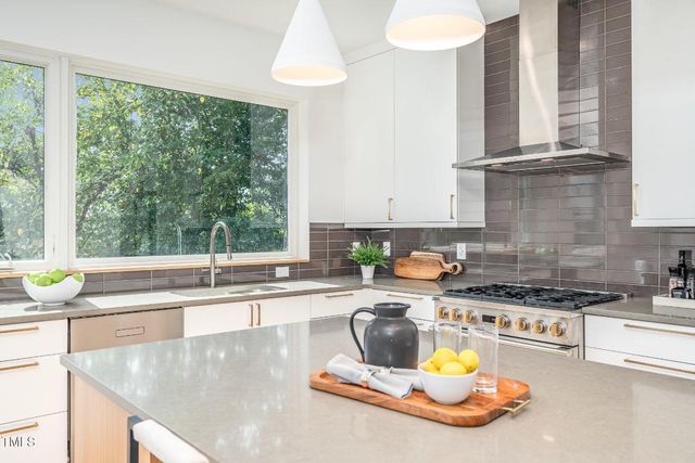 515 W Lenoir Street 101, Raleigh, NC 27601