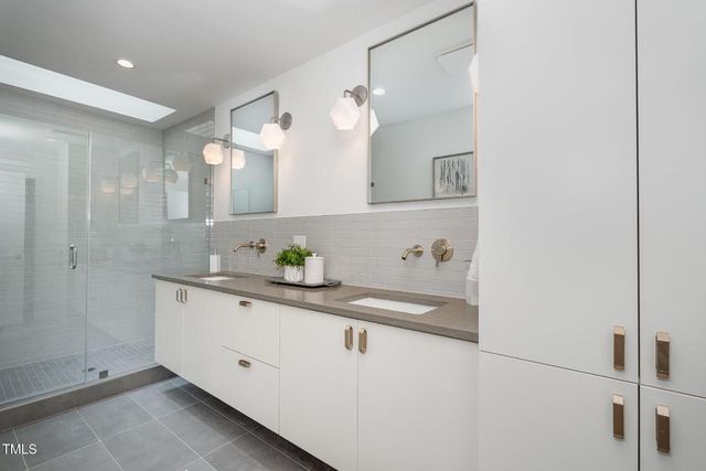 515 W Lenoir Street 101, Raleigh, NC 27601