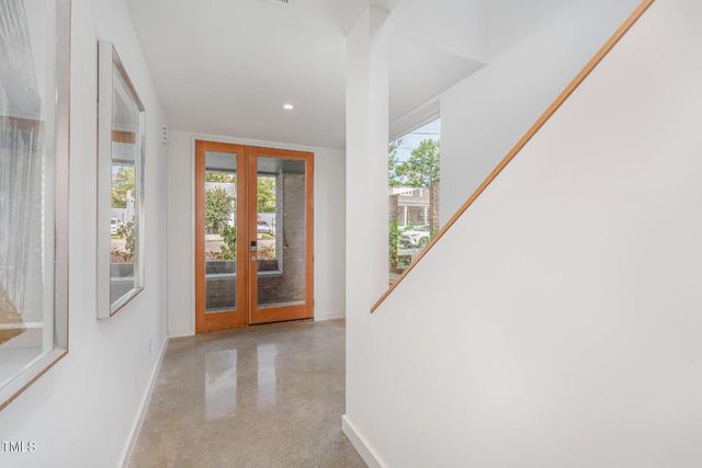 515 W Lenoir Street 101, Raleigh, NC 27601