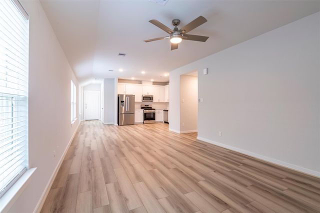 4519 Pinehurst Trace Drive, Pinehurst, TX 77362