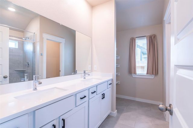 4519 Pinehurst Trace Drive, Pinehurst, TX 77362